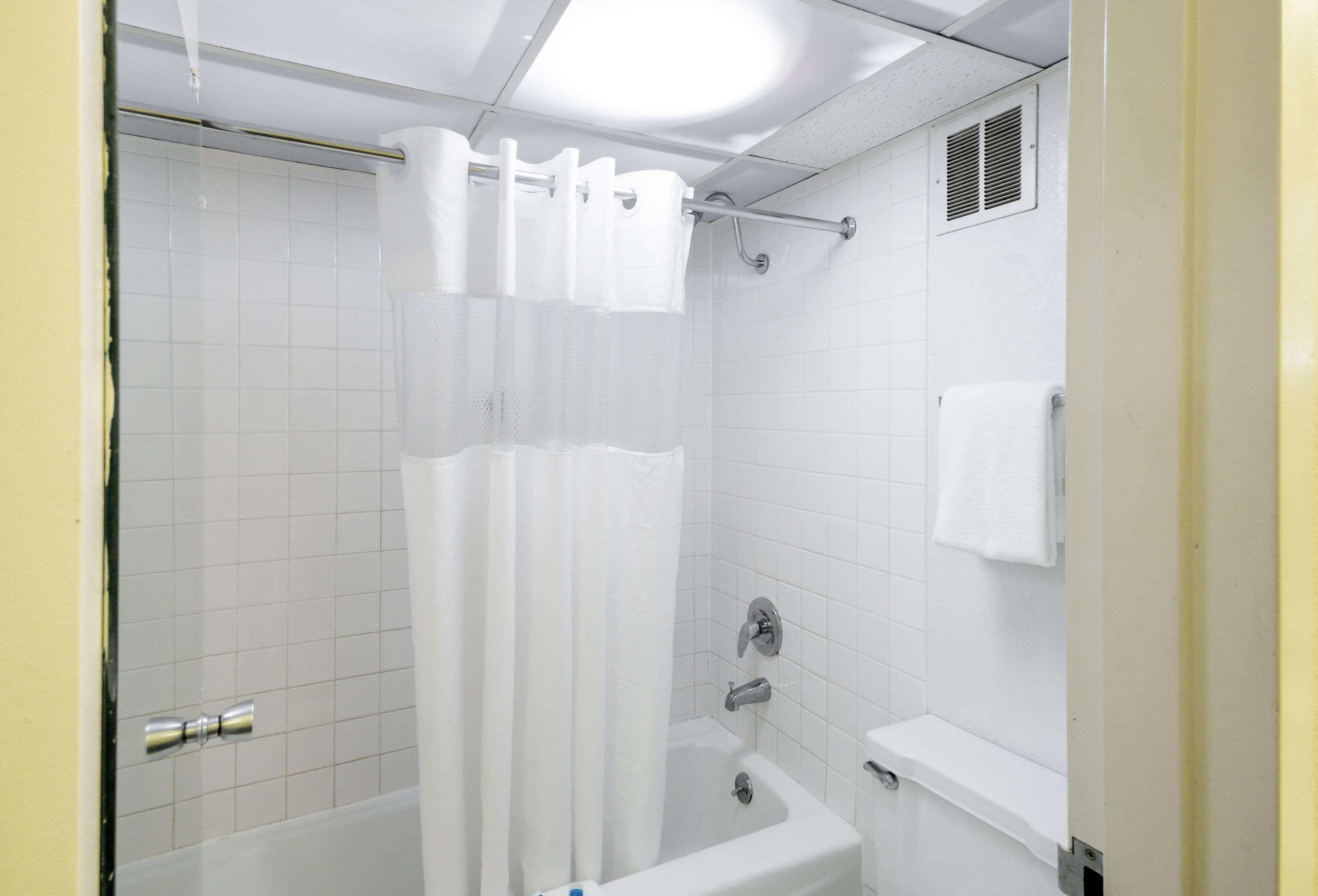Rodeway Inn And Suites Portsmouth Esterno foto