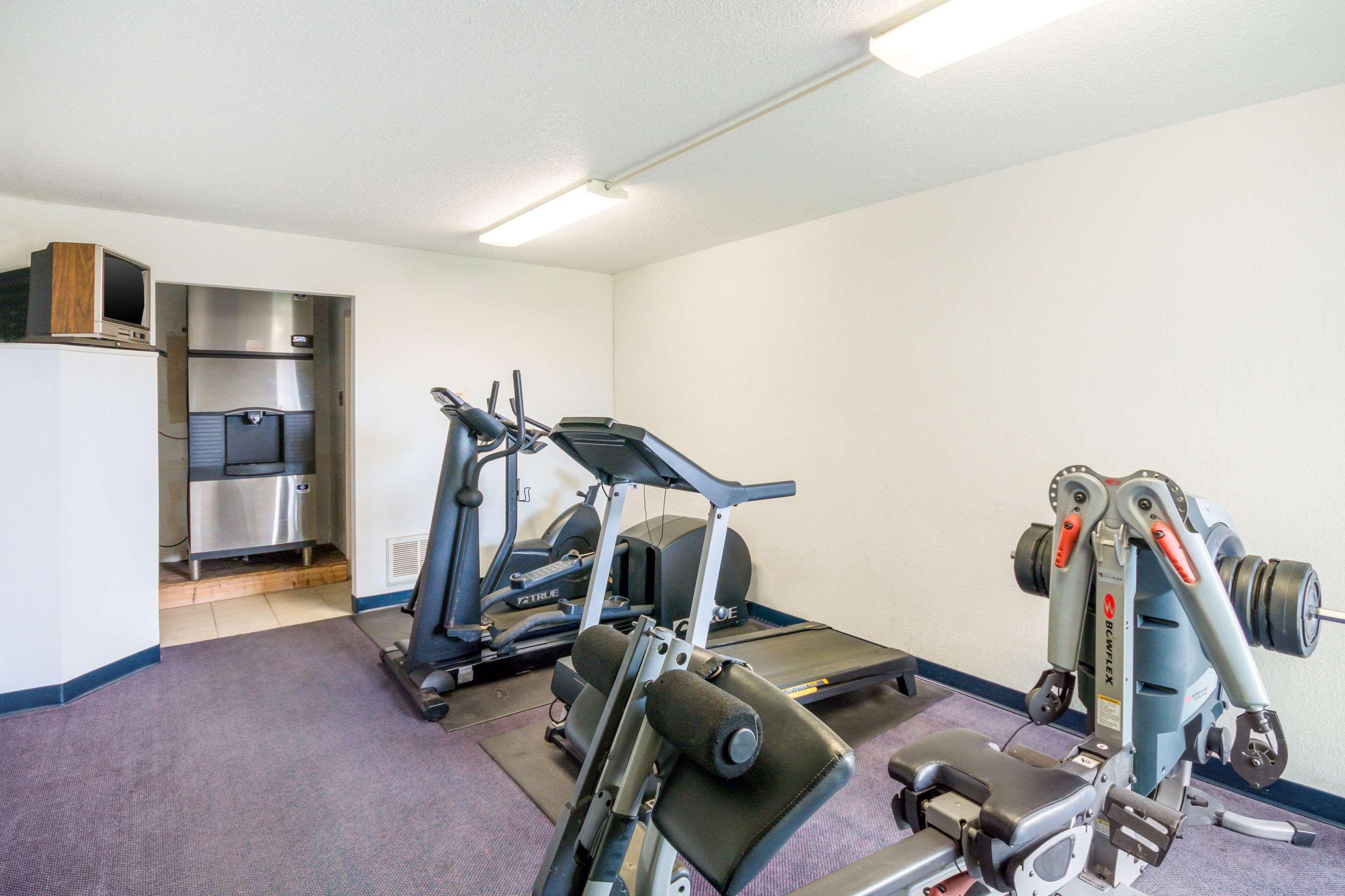 Rodeway Inn And Suites Portsmouth Esterno foto